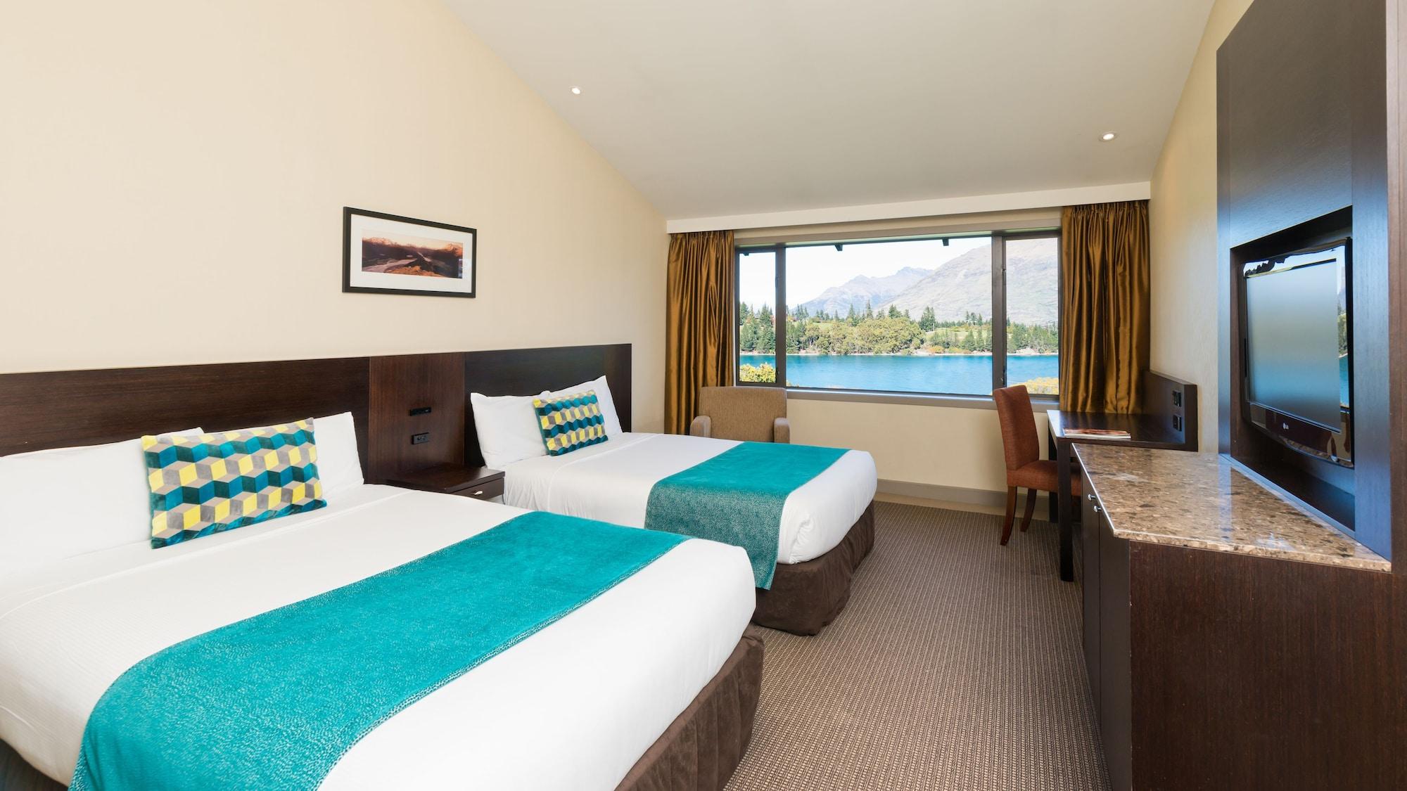 Copthorne Hotel & Resort Lakefront Queenstown 4* Queenstown