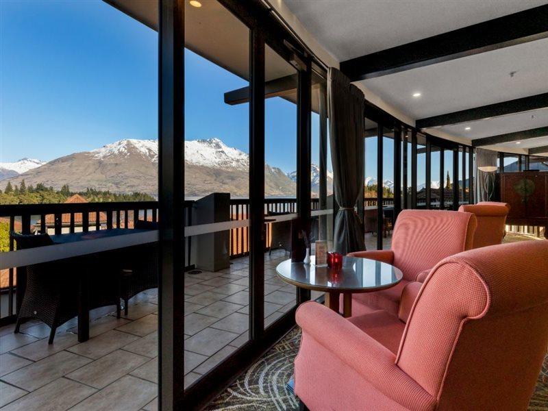 Copthorne Hotel & Resort Lakefront Queenstown 4* Queenstown