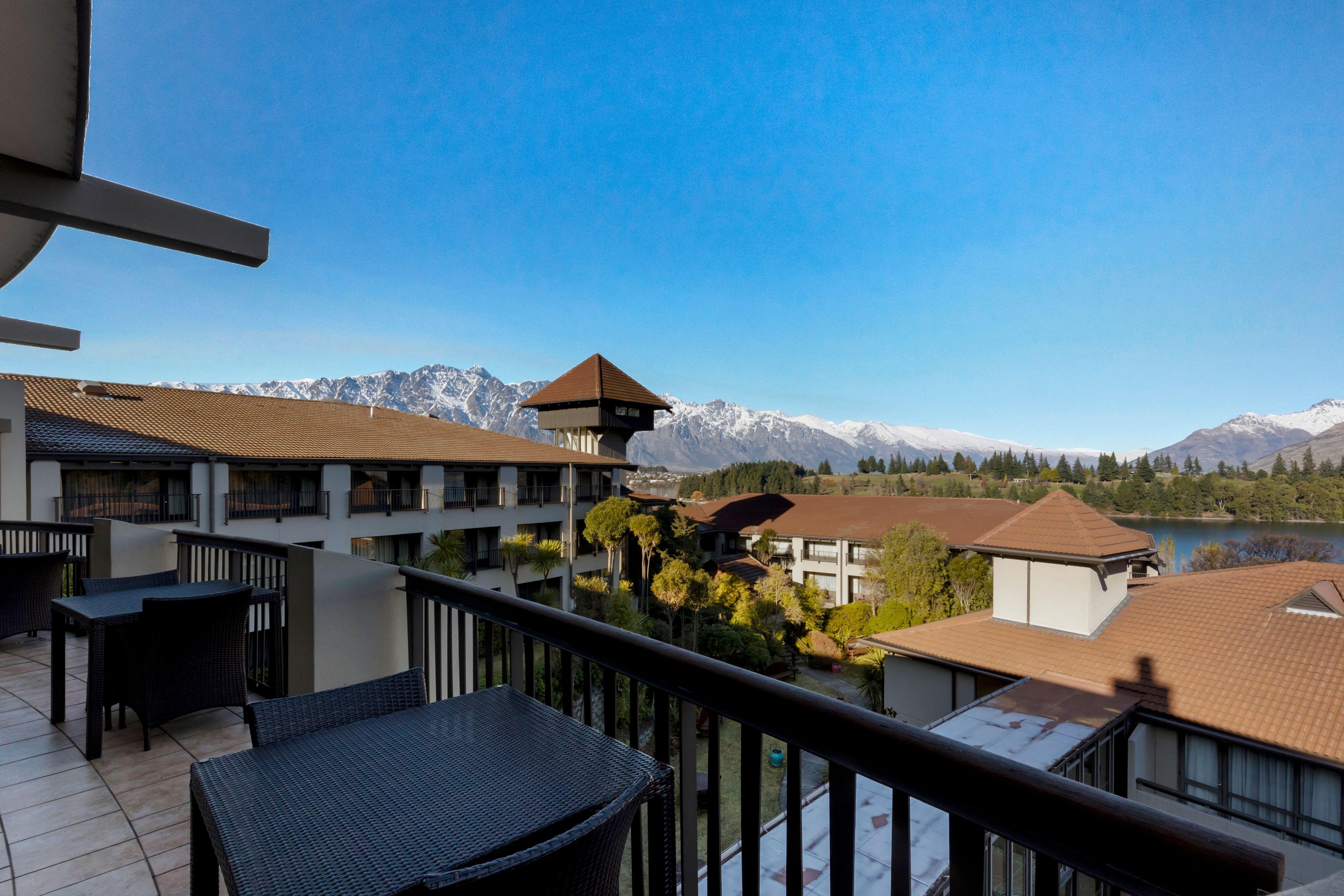 Copthorne Hotel & Resort Lakefront Queenstown 4* Queenstown